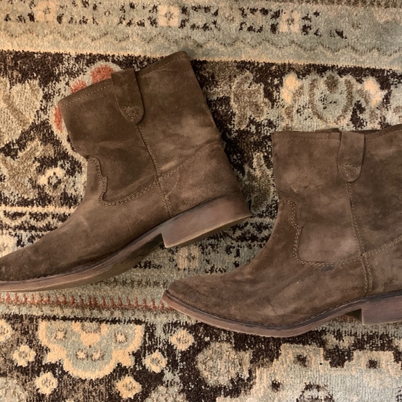 **ZigiSoho Boots!  Size 9** - Picture 1 of 8